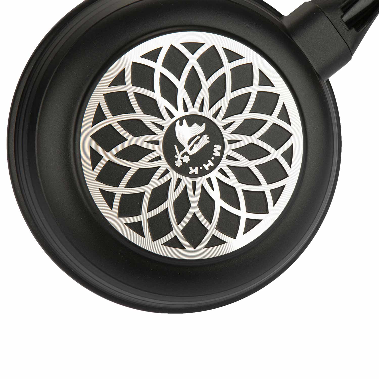 تابه عروس مدل کلاسیک خطی سایز 24 | بهترین قیمت خرید تابه عروس مدل کلاسیک خطی سایز 24